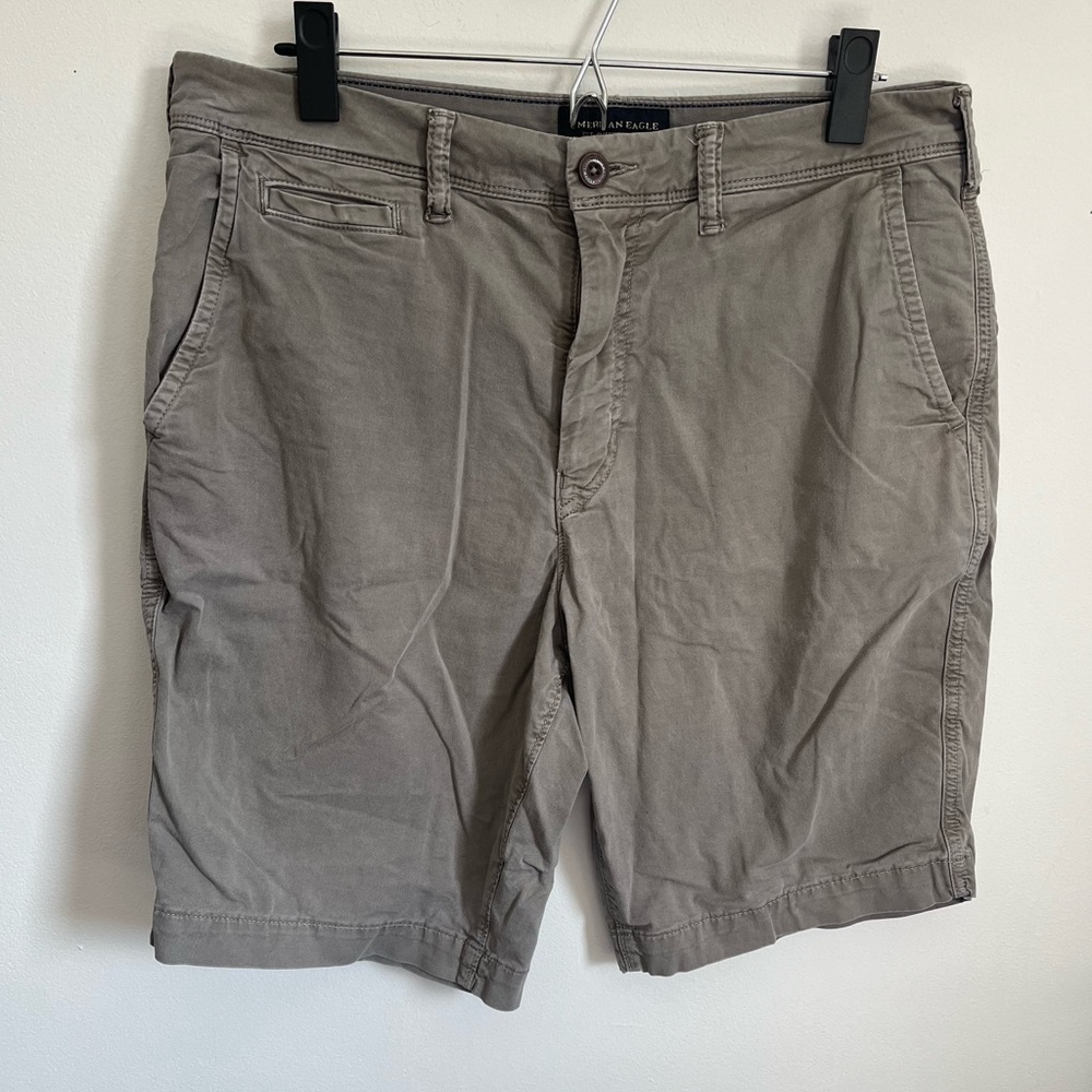 American Eagle next level flex short size 33